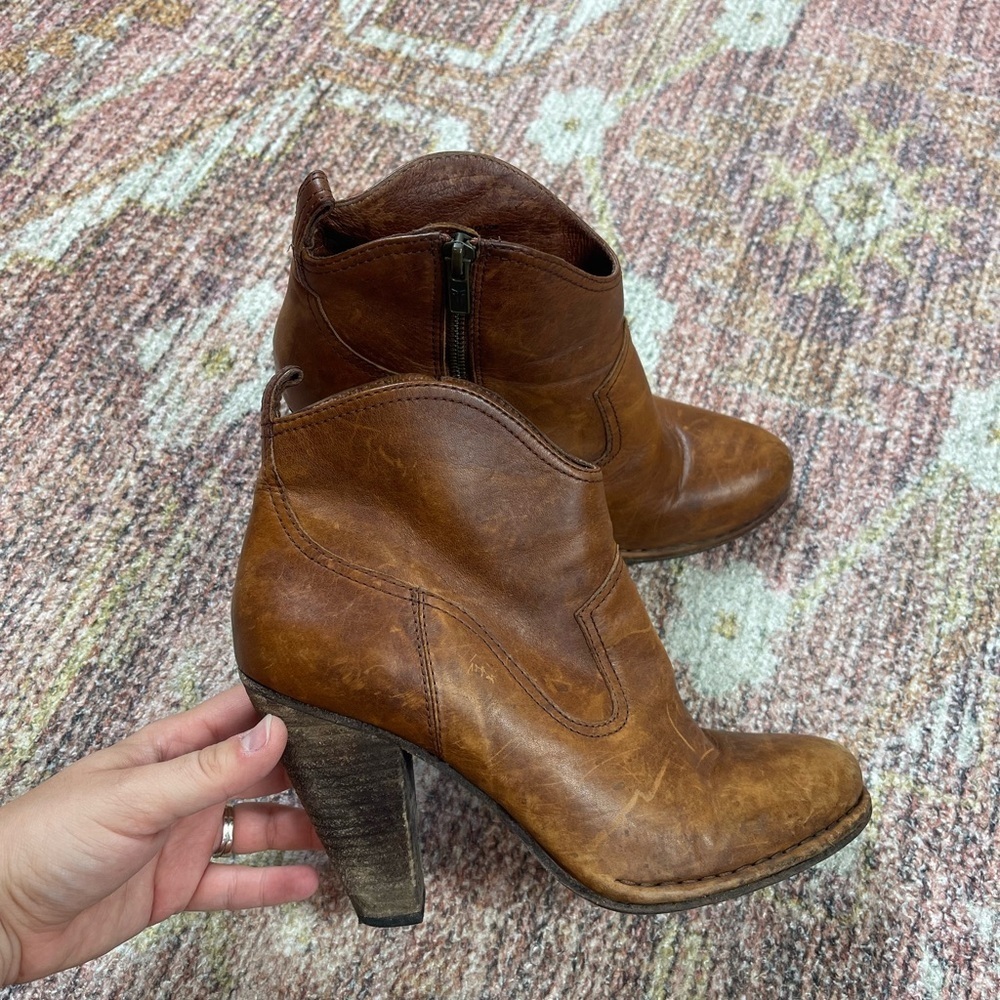 Frye Madeline Ankle Boots Cognac Brown Size 9.5